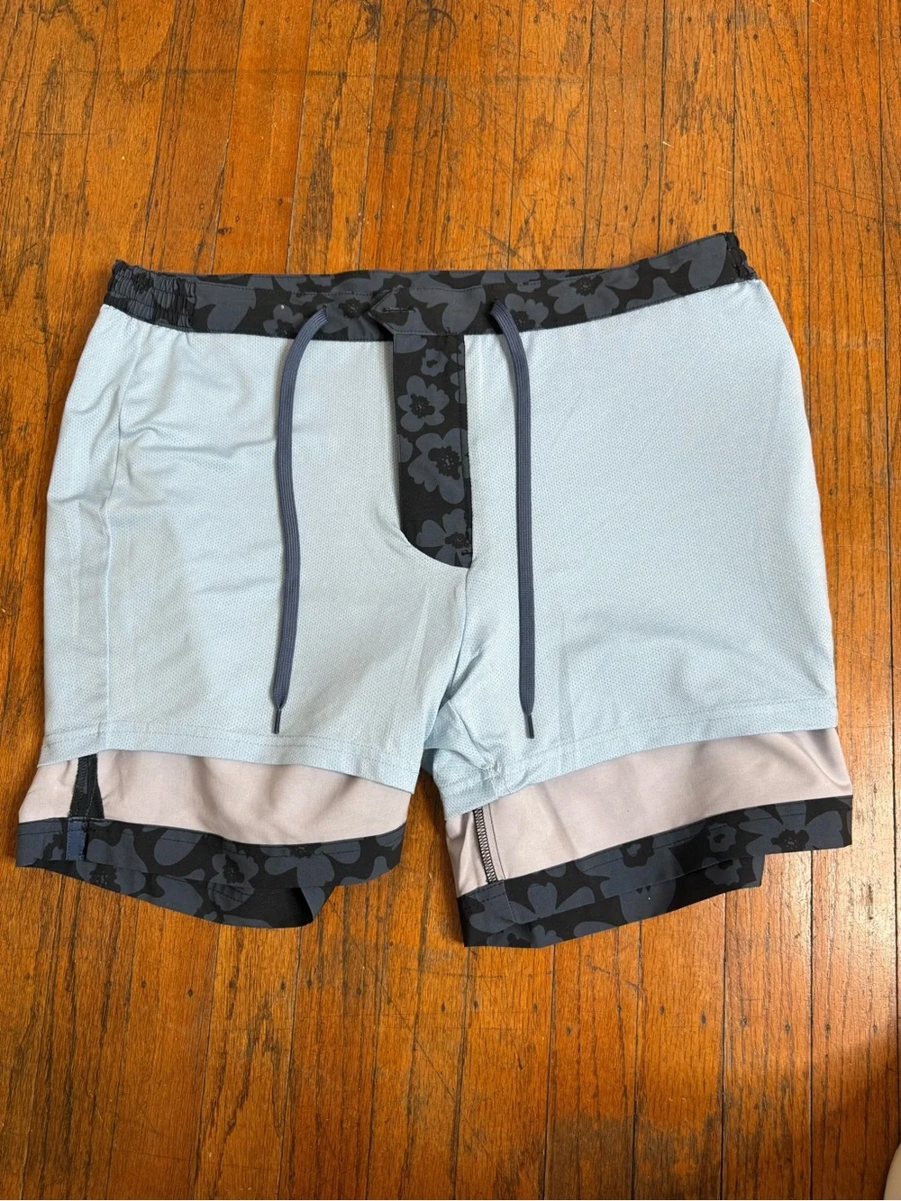 Fair Harbor Sextant Shorts Mens 34 Blue/Black  Trunks Surfing Beach Floral 5.5”